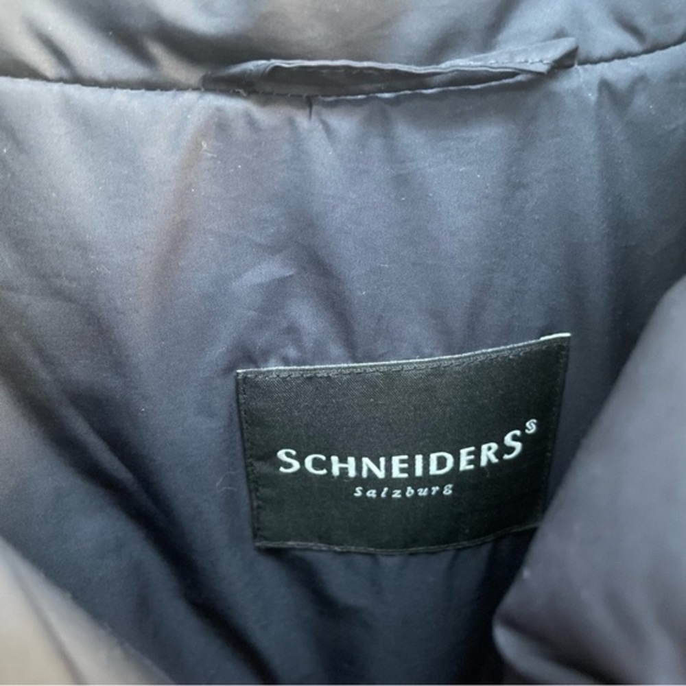 Schneiders of Salzburg SAMIRA Luxury Down Puffer Jacket in Navy - Picture 6 of 11